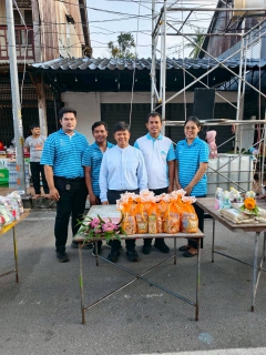 ไฟล์แนบ กปภ.สาขาหลังสวน ร่วมกิจกรรมทำบุญตักบาตรเทโว ประเพณีแห่พระแข่งเรือขึ้นโขนชิงธง ประจำปี 2568