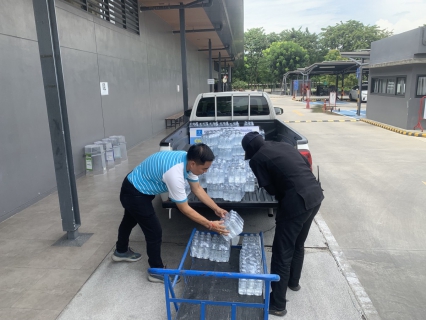 ไฟล์แนบ กปภ.สาขาอ้อมน้อย สนับสนุนน้ำดื่มบรรจุขวด เนื่องในพิธีพระราชทานปริญญาบัตรมหาวิทยาลัยมหิดล ประจำปีการศึกษา 2567 