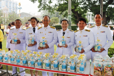 ไฟล์แนบ กปภ.สาขาชลบุรี (พ) สนับสนุนน้ำดื่ม และร่วมกิจกรรมน้อมรำลึก เนื่องในวันคล้ายวันสวรรคต พระบาทสมเด็จพระบรมชนกาธิเบศร มหาภูมิพลอดุลยเดชมหาราช บรมนาถบพิตร 13 ตุลาคม 2568 วันนวมินทรมหาราช