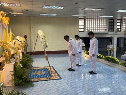 ไฟล์แนบ กปภ.สาขาศรีสัชนาลัย ร่วมวางพวงมาลา ณ หอประชุมอำเภอศรีสัชนาลัย เนื่องใน "วันนวมินทรมหาราช" 