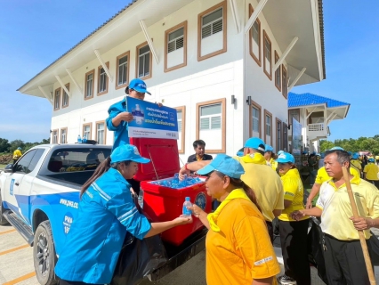 ไฟล์แนบ กปภ.สาขาขลุง เข้าร่วมกิจกรรมจิตอาสาพัฒนาเนื่องในโอกาสวันสำคัญของชาติไทย ประจำเดือนตุลาคม 2568 พร้อมมอบน้ำดื่มตราสัญลักษณ์ กปภ. จำนวน 250 ขวด