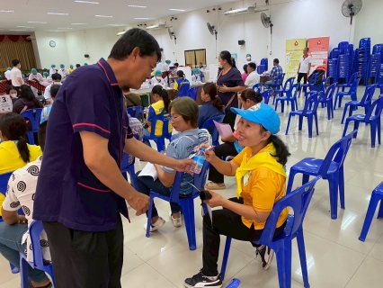 ไฟล์แนบ กปภ.สาขาสวรรคโลก สนับสนุนน้ำดื่มบรรจุขวดแก่ศูนย์บริการโลหิตแห่งชาติ สภากาชาดไทย