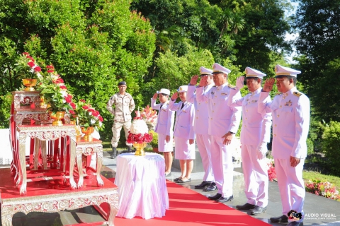 ไฟล์แนบ กปภ.สาขาหลังสวน เข้าร่วมกิจกรรมน้อมรำลึกในวันคล้ายวันพระราชสมภพ สมเด็จพระศรีนครินทราบรมราชชนนี