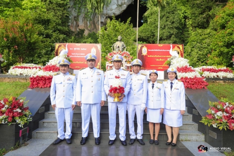 ไฟล์แนบ กปภ.สาขาหลังสวน เข้าร่วมกิจกรรมน้อมรำลึกในวันคล้ายวันพระราชสมภพ สมเด็จพระศรีนครินทราบรมราชชนนี