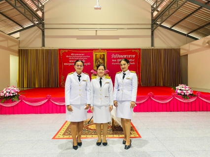 ไฟล์แนบ พิธีวางพวงมาลา เพื่อน้อมรำลึกในพระมหากรุณาธิคุณ เนื่องในวันคล้ายวันสวรรคต พระบาทสมเด็จพระจุลจอมเกล้าเจ้าอยู่หัว "วันปิยมหาราช"