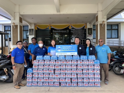 ไฟล์แนบ กปภ.สาขาราชบุรี มอบน้ำดื่มบรรจุขวด สนับสนุนการจัดงานประเพณีลอยกระทง ประจำปี 2568 