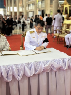 ไฟล์แนบ กปภ.สาขากาญจนบุรี เข้าร่วมพิธีถวายน้ำสรงพระบรมศพหน้าพระฉายาลักษณ์ สมเด็จพระนางเจ้าสิริกิติ์ พระบรมราชินีนาถ พระบรมราชชนนีพันปีหลวง