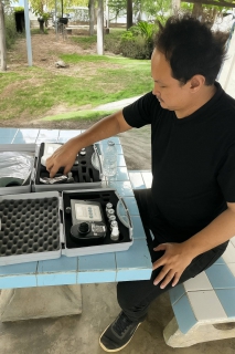 ไฟล์แนบ กปภ.สาขาขนอม ดำเนินการตรวจสอบคุณภาพน้ำประปา ณ ป้อมตำรวจสี่แยกครูประวิง และบ้านผู้ใช้น้ำ ม.3 ต.ขนอม ต.ขนอม อ.ขนอม จ.นครศรีธรรมราช 