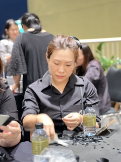 ไฟล์แนบ กปภ.สาขานครปฐม ร่วมกิจกรรม ทำโบว์ไว้อาลัย เพื่อแสดงความอาลัยและน้อมรำลึกในพระมหากรุณาธิคุณ