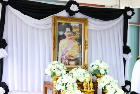 ไฟล์แนบ กปภ.ข.6 จัดพิธีถวายความอาลัยแด่สมเด็จพระนางเจ้าสิริกิติ์ พระบรมราชินีนาถ พระบรมราชชนนีพันปีหลวง