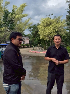 ไฟล์แนบ กปภ.สาขาลาดยาว สนับสนุนน้ำดิ่มตราสัญลักษณ์ กปภ. ช่วยเหลือประชาชนประสบอุทกภัย