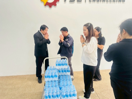 ไฟล์แนบ การประปาส่วนภูมิภาคสาขาคลองหลวง สนับสนุนน้ำดื่มบรรจุขวดตราสัญลักษณ์ กปภ. แก่นักศึกษาคณะวิศวกรรมศาสตร์ ศูนย์รังสิต ในงาน TSE Open House 2025