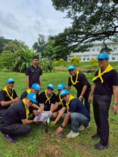 ไฟล์แนบ กปภ.สาขากาญจนบุรี จัดกิจกรรมรวมพลังแห่งความภักดี ปลูกต้นไม้ ถวายเป็นพระราชกุศลแด่ สมเด็จพระนางเจ้าสิริกิติ์ พระบรมราชินีนาถ พระบรมราชชนนีพันปีหลวง