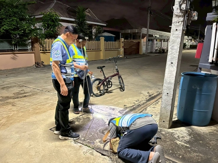 ไฟล์แนบ กปภ.สาขาปราณบุรี ลงพื้นที่ค้นหาท่อแตกรั่ว (ALC) พร้อมตรวจสอบแรงดันน้ำ บริเวณ หมู่ 2 ต.วังก์พง อ.ปราณบุรี จ.ประจวบคีรีขันธ์ เพื่อแก้ไขปัญหาน้ำประปาไหลอ่อน -ไม่ไหลในพื้นที่