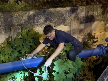 ไฟล์แนบ กปภ.สาขาหลังสวน ออกสำรวจหาท่อแตก-ท่อรั่ว และดำเนินการปรับPRV เพื่อลดน้ำสูญเสียของหน่วยบริการสวี ในพื้นที่ ต.นาโพธิ์ อ.สวี จ.ชุมพร