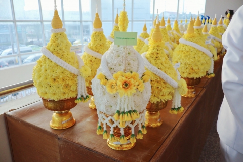 ไฟล์แนบ กปภ.สาขาปทุมธานี เข้าร่วมพิธีวางพานพุ่มดอกไม้สดถวายราชสักการะ เนื่องในวันพระบิดาแห่งฝนหลวง ประจำปี 2568