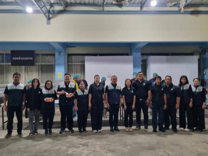 ไฟล์แนบ กปภ.ข.10 ร่วมกับ กปภ.สาขานครสวรรค์ สนับสนุนอาหารและ น้ำดื่มบรรจุขวดตราสัญลักษณ์ กปภ. เพื่ออำนวยความสะดวกแก่ประชาชนในการเดินทาง เข้าเฝ้าฯ กราบถวายบังคม พระบรมศพ สมเด็จพระนางเจ้าสิริกิติ์ พระบรมราชินีนาถ พระบรมราชชนนีพันปีหลวง