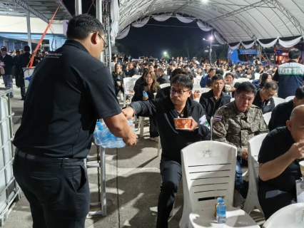 ไฟล์แนบ กปภ.ข.10 ร่วมกับ กปภ.สาขานครสวรรค์ สนับสนุนอาหารและ น้ำดื่มบรรจุขวดตราสัญลักษณ์ กปภ. เพื่ออำนวยความสะดวกแก่ประชาชนในการเดินทาง เข้าเฝ้าฯ กราบถวายบังคม พระบรมศพ สมเด็จพระนางเจ้าสิริกิติ์ พระบรมราชินีนาถ พระบรมราชชนนีพันปีหลวง