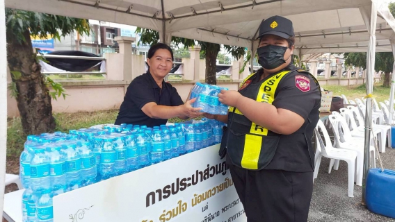 ไฟล์แนบ กปภ.สาขาระนอง สนับสนุนน้ำดื่ม ร่วมส่งพสกนิกรชาวระนอง เดินทางเข้ากราบถวายบังคมพระบรมศพ  สมเด็จพระนางเจ้าสิริกิติ์ พระบรมราชินีนาถ พระบรมราชชนนีพันปีหลวง รอบแรก