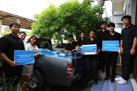 ไฟล์แนบ กปภ.เขต 3 ส่งมอบน้ำดื่มสะอาดและอุปกรณ์สำหรับสนับสนุนการช่วยเหลือผู้ประสบอุทกภัยในพื้นที่จังหวัดสงขลาและพื้นที่ใกล้เคียง