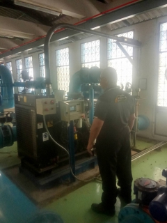 ไฟล์แนบ กปภ.สาขากาญจนบุรี ทำกิจกรรมตรวจสอบและเตรียมความพร้อมเครื่องยนต์สูบน้ำดีเซล เพื่อรองรับสภาวะฉุกเฉิน ในกรณีไม่สามารถใช้เครื่องสูบน้ำปกติได้ ณ สถานีผลิตน้ำแม่ข่ายกาญจนบุรี และสถานีจ่ายน้ำเขาหัวล้าน