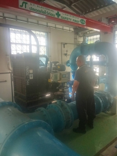 ไฟล์แนบ กปภ.สาขากาญจนบุรี ทำกิจกรรมตรวจสอบและเตรียมความพร้อมเครื่องยนต์สูบน้ำดีเซล เพื่อรองรับสภาวะฉุกเฉิน ในกรณีไม่สามารถใช้เครื่องสูบน้ำปกติได้ ณ สถานีผลิตน้ำแม่ข่ายกาญจนบุรี และสถานีจ่ายน้ำเขาหัวล้าน