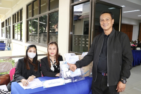 ไฟล์แนบ กปภ.สาขาสมุทรสาคร (พ) ออกหน่วยบริการรับคำร้องติดตั้งมาตรวัดน้ำประปา ภายใต้โครงการ ใกล้ชิดกว่าเดิม เติมใจให้กัน ให้บริการประชาชนในพื้นที่ตำบลหลักสาม