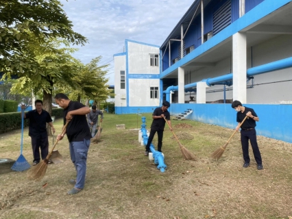 ไฟล์แนบ กปภ.สาขาสมุทรสาคร (พ) จัดกิจกรรมเคารพธงชาติ สวดมนต์ และทำความสะอาดพื้นที่สำนักงาน