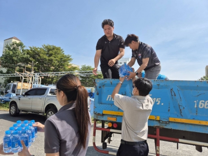 ไฟล์แนบ กปภ.เขต 1 มอบน้ำดื่ม 1,800 ขวด พร้อมสนับสนุนเครื่องจักร เครื่องมือ อุปกรณ์ และพนักงาน เพื่อช่วยฟื้นฟูระบบผลิต - สูบจ่ายน้ำในพื้นที่ กปภ.เขต 5 ที่ได้รับผลกระทบจากภัยน้ำท่วม