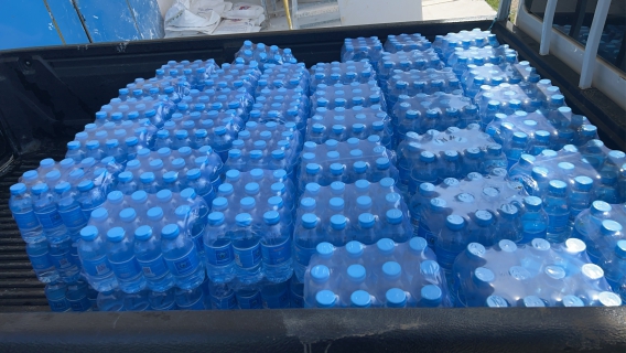 ไฟล์แนบ กปภ.สาขาภูเก็ต ร่วมสนับสนุนน้ำดื่มบรรจุขวดตราสัญลักษณ์ กปภ.แก่กองอำนวยการร่วมถวายความปลอดภัย พระบาทสมเด็จพระเจ้าอยู่หัว และสมเด็จพระนางเจ้าฯ พระบรมราชินี ในการเสด็จพระราชทานรางวัลการแข่งขันเรือใบนานาชาติ ภูเก็ตคิงส์คัพรีกัตต้าฯ ครั้งที่ 37 ในวันเสาร์ที่ 6 ธันวาคม 2568