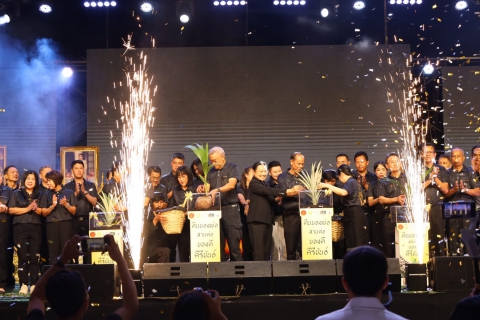 ไฟล์แนบ การประปาส่วนภูมิภาคสาขาประจวบคีรีขันธ์ ร่วมกิจกรรมเปิดงาน ดินของพ่อ สานต่อของดีคีรีขันธ์ 