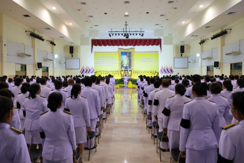 ไฟล์แนบ การประปาส่วนภูมิภาคสาขามหาสารคาม เข้าร่วมพิธีวางพานพุ่มดอกไม้ถวายราชสักการะ เนื่องในวันคล้ายวันพระบรมราชสมภพ พระบาทสมเด็จพระบรมชนกาธิเบศร มหาภูมิพลอดุลยเดชมหาราช บรมนาถบพิตร วันชาติ และวันพ่อแห่งชาติ 5 ธันวาคม 2568