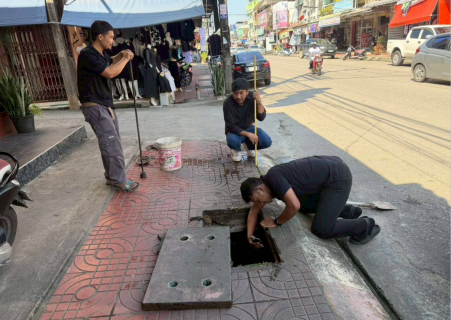 ไฟล์แนบ กปภ.สาขาเวียงสระ ลงพื้นที่หาท่อรั่ว DMA 01-03 ธนาคารกรุงเทพ อ.เวียงสระ จ.สุราษฎร์ธานี