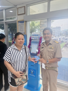 ไฟล์แนบ การประปาส่วนภูมิภาคสาขาปทุมธานี(พ) จัดกิจกรรมแจกของที่ระลึกเนื่องในโอกาสเทศกาสคริสต์มาส ในชื่อ "PWA PATHUM Christmas & Happy New Year"