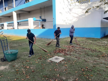 ไฟล์แนบ กปภ.สาขาสมุทรสาคร (พ) จัดกิจกรรมเคารพธงชาติ สวดมนต์ และทำความสะอาดพื้นที่สำนักงาน