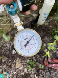 ไฟล์แนบ กปภ.สาขาหลังสวน นำทีมลงพื้นที่สุ่มตรวจวัดแรงดันน้ำ หน้ามาตร ในพื้นที่ อำเภอหลังสวน จังหวัดชุมพร