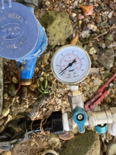 ไฟล์แนบ กปภ.สาขาหลังสวน นำทีมลงพื้นที่สุ่มตรวจวัดแรงดันน้ำ หน้ามาตร ในพื้นที่ อำเภอหลังสวน จังหวัดชุมพร