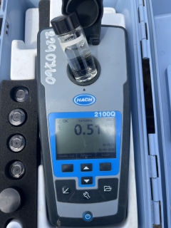 ไฟล์แนบ การประปาส่วนภูมิภาคสาขาท่าแซะ ลงพื้นที่ตรวจคุณภาพน้ำประปา แท่นน้ำประปาดื่มได้  จำนวน ๒ จุด พื้นที่บริการแม่ข่ายท่าแซะ