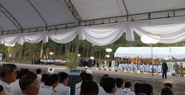 ไฟล์แนบ กปภ.สาขากาญจนบุรี เฝ้าฯ รับเสด็จ พระบาทสมเด็จพระเจ้าอยู่หัว และสมเด็จพระนางเจ้า ฯ พระบรมราชินี เสด็จพระราชดำเนินไปทรงเปิด สวนสุขภาพสราญจิต เฉลิมพระเกียรติ ณ เขื่อนวชิราลงกรณ อำเภอทองผาภูมิ จังหวัดกาญจนบุรี