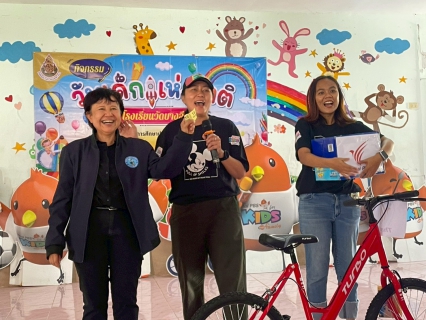 ไฟล์แนบ กปภ.สาขาหาดใหญ่ ร่วมกับ มูลนิธิไทยพีบีเอส มอบของที่ระลึก กิจกรรมวันเด็กแก่โรงเรียนในพื้นที่ประสบอุทกภัย  ต.คลองแห อ.หาดใหญ่ จ.สงขลา