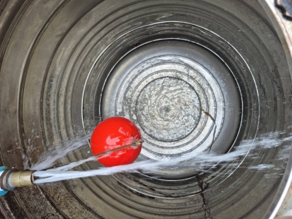 ไฟล์แนบ  กปภ.สาขาสุราษฎร์ธานี (พ) ลงพื้นที่เชิงรุกตรวจเช็กระบบประปา ณ จวนผู้ว่าฯ  ย้ำมาตรฐานบริการเพื่อผู้ใช้น้ำทุกกลุ่ม