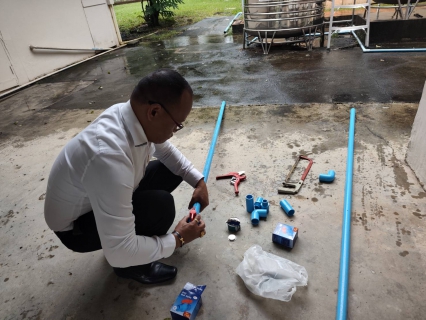 ไฟล์แนบ  กปภ.สาขาสุราษฎร์ธานี (พ) ลงพื้นที่เชิงรุกตรวจเช็กระบบประปา ณ จวนผู้ว่าฯ  ย้ำมาตรฐานบริการเพื่อผู้ใช้น้ำทุกกลุ่ม