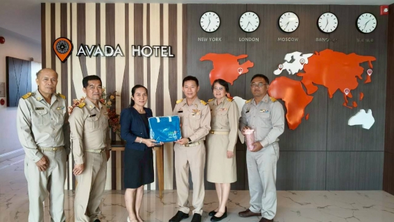 ไฟล์แนบ กปภ.สาขาตราด ลงพื้นที่พบผู้ใช้น้ำรายใหญ่ ส่งมอบความสุขผ่านของที่ระลึกปีใหม่ 2569 