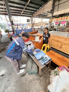 ไฟล์แนบ กปภ.สาขาหนองแค  ร่วมกับสำนักงานสาธารณสุขอำเภอหนองแค ดำเนินการเข้าเก็บตัวอย่างน้ำประปา เพื่อต่ออายุการรับรองตามโครงการน้ำประปาดื่มได้