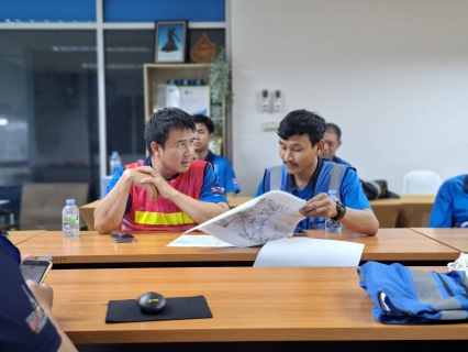 ไฟล์แนบ กปภ.สาขาบ้านบึง รวมพลัง! จัดทัพเดินเท้าหาท่อรั่ว