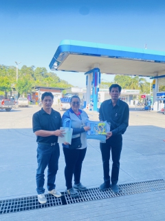 ไฟล์แนบ การประปาส่วนภูมิภาคสาขาบางสะพาน เข้าสวัสดีปีใหม่ ประจำปี 2569 หัวหน้าส่วนราชการและลูกค้ารายใหญ่ พร้อมมอบของที่ระลึกตราสัญลักษณ์ กปภ.