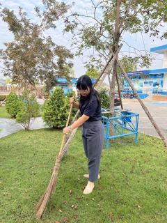 ไฟล์แนบ กปภ.สาขาสมุทรสาคร (พ) จัดกิจกรรมเคารพธงชาติ สวดมนต์ และทำความสะอาดพื้นที่สำนักงาน