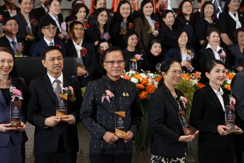 ไฟล์แนบ กปภ.ข.6 ร่วมแสดงความยินดีกับ ผู้ว่าการ กปภ. ในโอกาสเข้ารับรางวัลศิษย์เก่าดีเด่น มหาวิทยาลัยขอนแก่น ประจำคณะวิศวกรรมศาสตร์ ประจำปี พ.ศ.2567