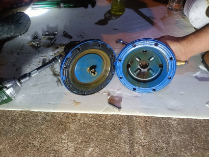 ไฟล์แนบ การประปาส่วนภูมิภาคสาขาอ่าวลึก ลงพื้นที่ดำเนินการถอดล้าง PRV เพื่อกำจัดคราบตะกอนและคราบหินปูนที่เข้าไปอุดตันกลไกภายในวาล์วน้ำ