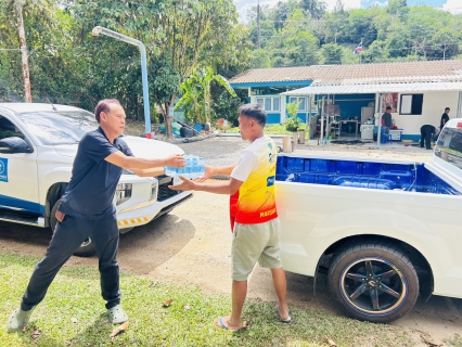 ไฟล์แนบ กปภ.สาขาตะกั่วป่า สนับสนุนน้ำดื่มบรรจุขวดตราสัญลักษณ์ กปภ. ให้กับสมาคมผู้สื่อข่าวจังหวัดพังงา ภายใต้โครงการกปภ.ปันน้ำใจ (PWA Care)